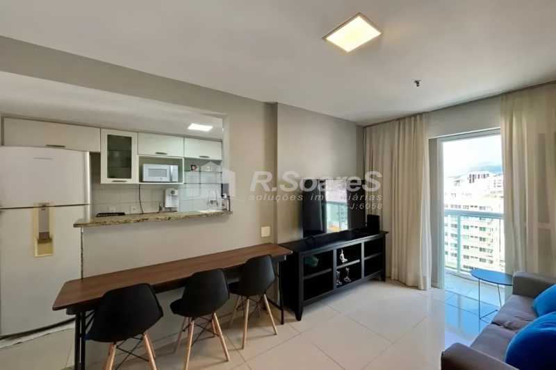 WhatsApp Image 2025-12-10 at 1 - 4