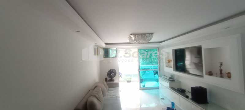 WhatsApp Image 2025-12-11 at 1 - 4