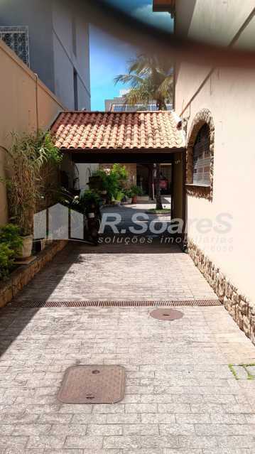 WhatsApp Image 2025-12-11 at 1 - 6