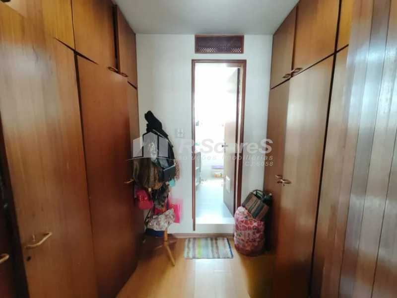 WhatsApp Image 2025-12-11 at 1 - 18