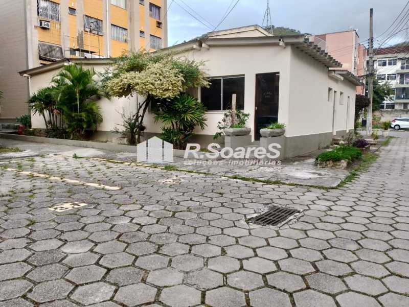 WhatsApp Image 2025-12-12 at 1 - 4