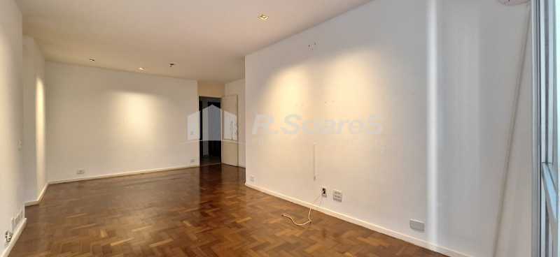 WhatsApp Image 2025-12-11 at 1 - 4