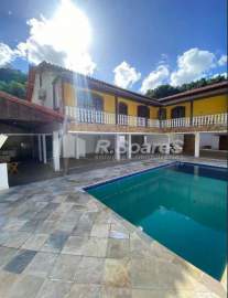 AGENDE SUA VISITA! - Casa em condomínio com quatro quartos sendo duas suites, quatro vagas de garagem piscina, Taquara Rj. - VVCN40094