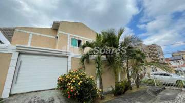 AGENDE SUA VISITA! - Casa com 3 quartos na rua Lúcio Alves - Bangu - VVCN30276