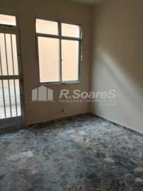 Apartamento TÉRREO com 2 quartos em Vila Valqueire Rj. - VVAP21720