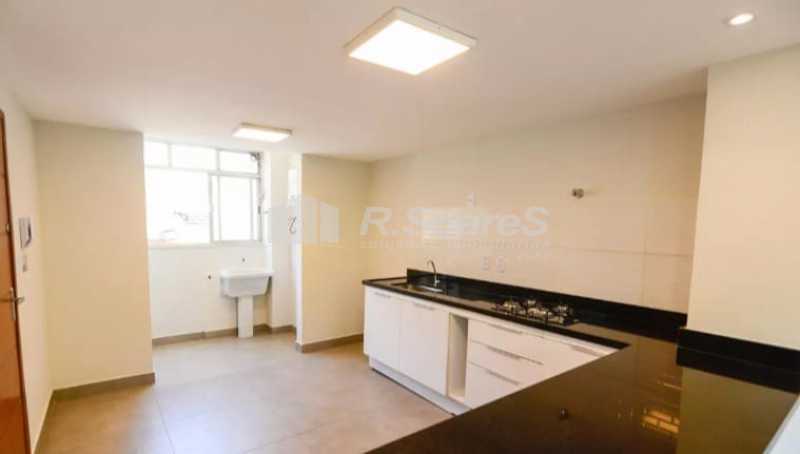 e0c87dcb-52a2-4989-9b70-895fa2 - 18