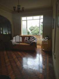 Cobertura tradicional de 193m² no bairro Flamengo, na Rua Dois de Dezembro, há duas quadras da praia. - BRCO40034 Cobertura tradicional de 193m² no bairro Flamengo, na Rua Dois de Dezembro, há duas quadras da praia. - BRCO40034