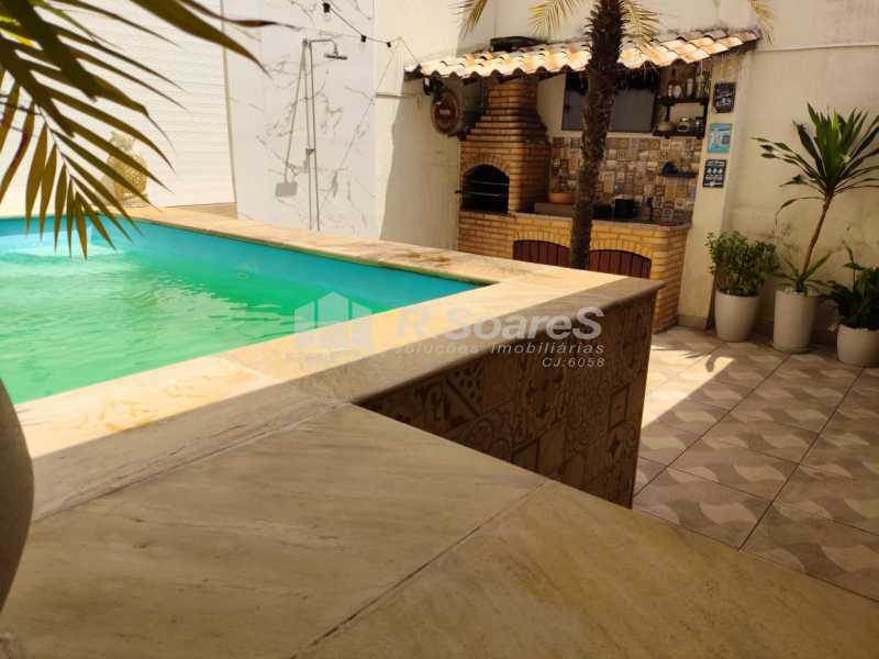 7eb5a41c-438a-4b04-b85a. - 16