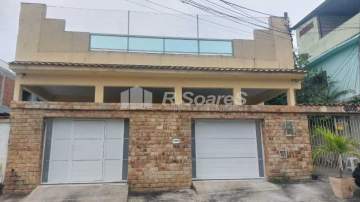 Casa com 3 quartos sendo 1 suíte, garagem 2 vagas em Bento Ribeiro. - VVCA30440