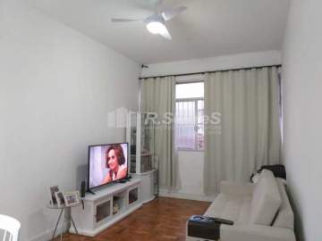 Ótima localização - Apartamento com 2 quartos em Bento Ribeiro. - VVAP21746
