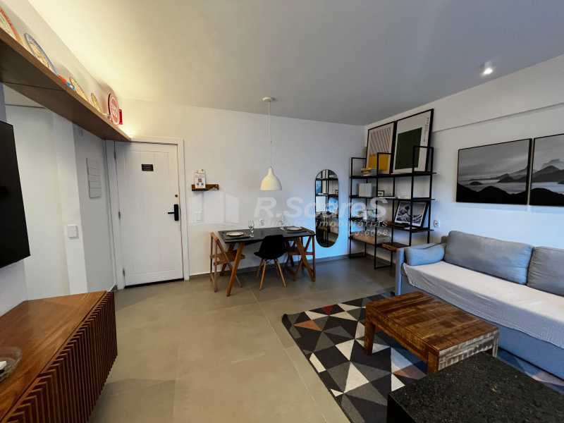 SALA - 3