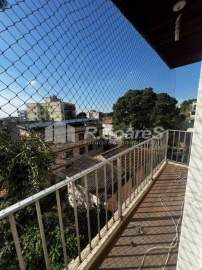 AGENDE SUA VISITA! - Apartamento com 2 quartos mais dependência, em Vila Valqueire, rua Namur. - VVAP21758