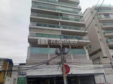 LOCAL EXCELENTE - Apartamento com 3 quartos sendo 1 suíte, na rua das Dálias em Vila Valqueire. - VVAP30462