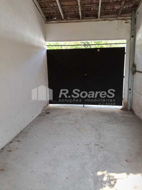 1000626101 - 8