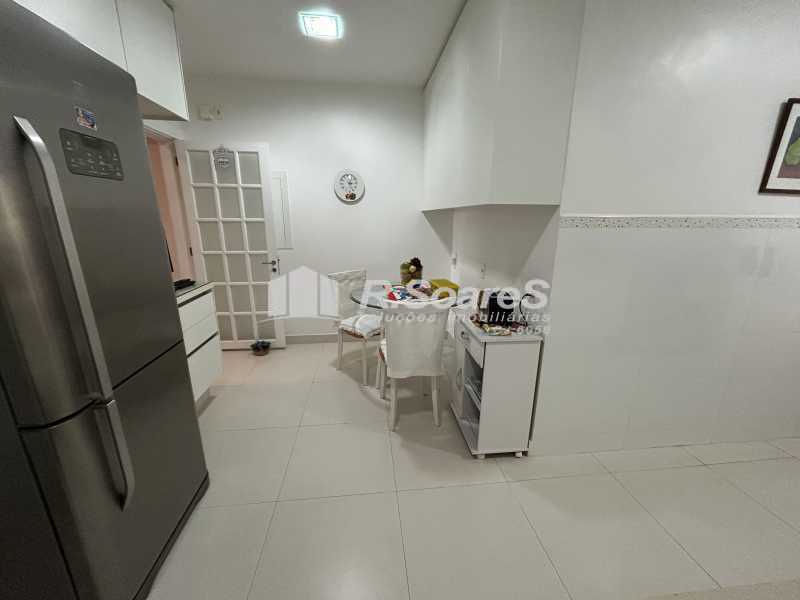 24621_G1780358360 - 21