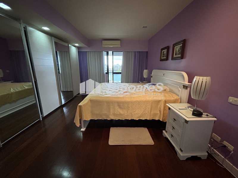 24621_G1780350311 - 10