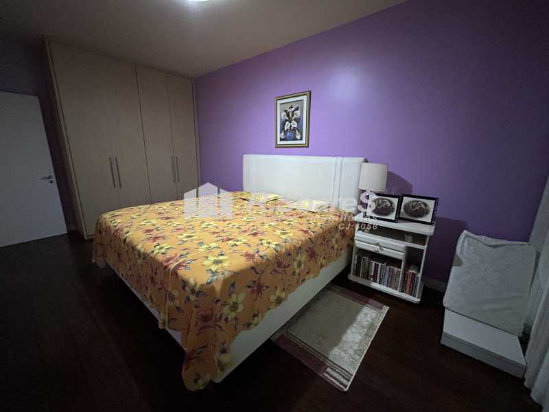 24621_G1780350326 - 12