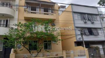 Imperdível - Apartamento três quartos, suíte e vaga, Tijuca - BRAP30542