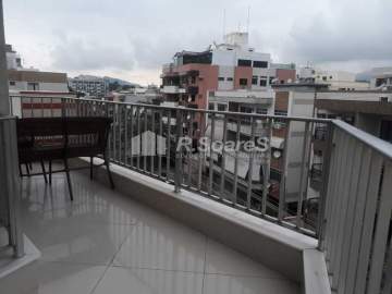 OPORTUNIDADE! - Apartamento lâmina, 03 quartos com dependência, rua Agua Comprida, Vila Valqueire - MRAP30040