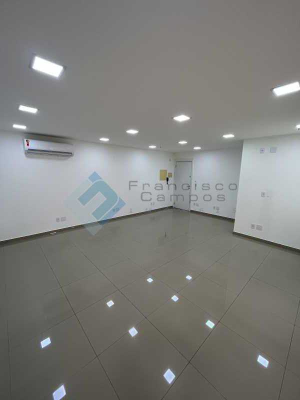 Conheça IMG-6235 do imóvel - Sala Comercial 36m² à venda Avenida Pastor Martin Luther King Jr, Del Castilho, Rio de Janeiro - R$ 250.000 - MESL00032 - 2 IMG-6235 - 2