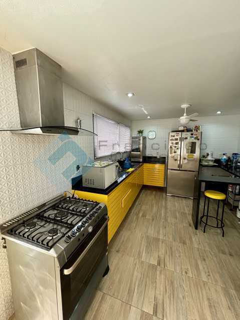 Conheça cozi2 do imóvel - Barra da Tijuca , casa linear 3 suítes - MECN30006 - 14 cozi2 - 14