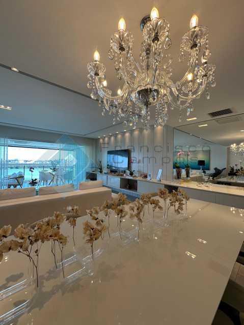 Conheça 8 do imóvel - Barra da Tijuca , Península vista lagoa , 3 suites(original 4 quartos),3 vagas - MEAP30126 - 2 8 - 2
