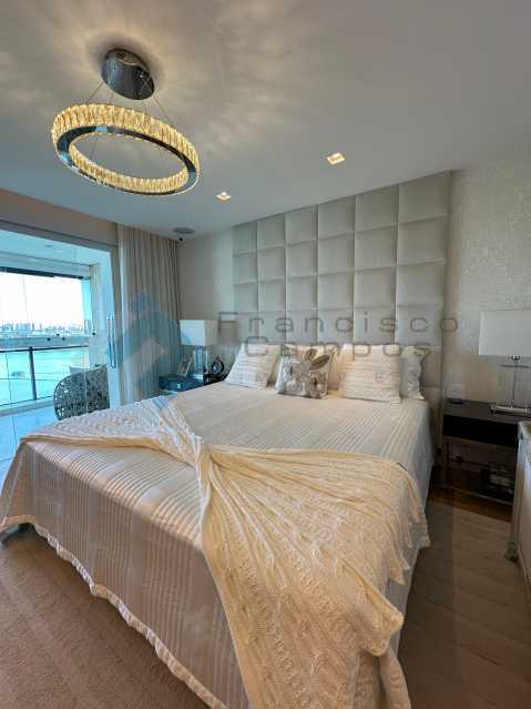 Conheça 31 do imóvel - Barra da Tijuca , Península vista lagoa , 3 suites(original 4 quartos),3 vagas - MEAP30126 - 12 31 - 12