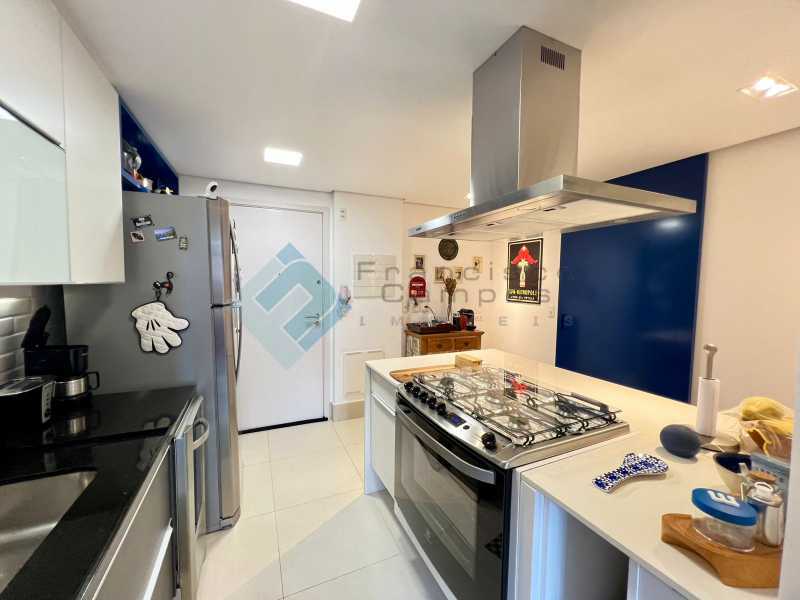 PHOTO-2025-10-31-14-35-47 2 - 12