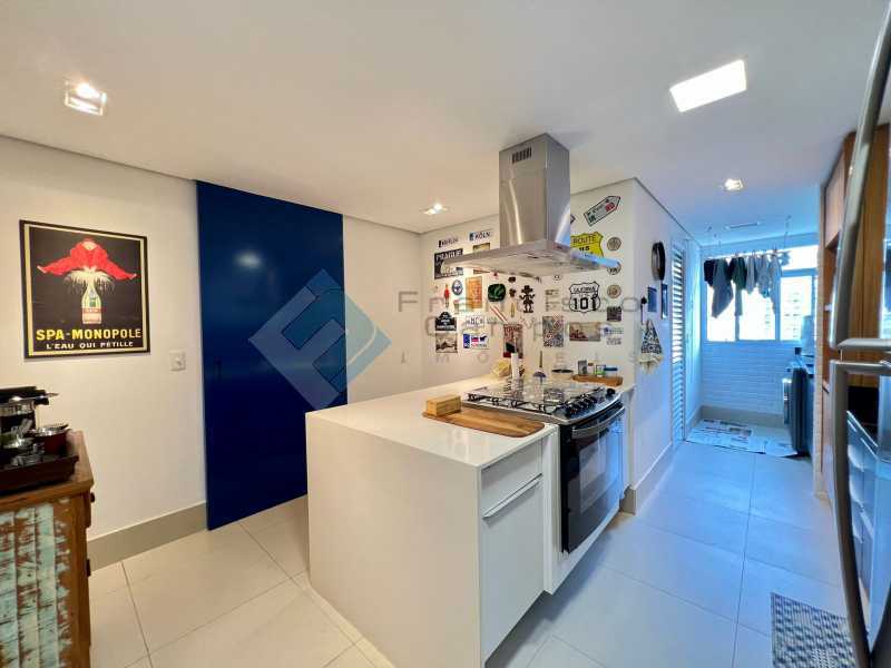 PHOTO-2025-10-31-14-35-42 1 - 15