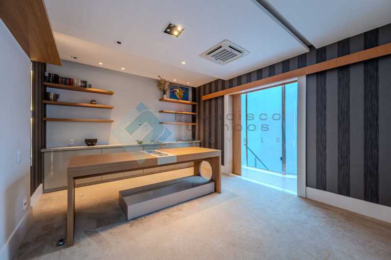 PHOTO-2025-10-28-08-58-11 - 7