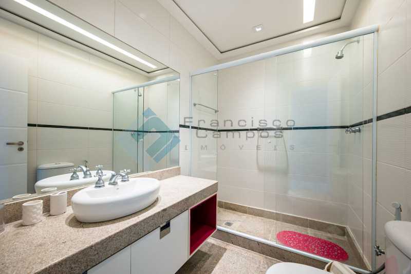 PHOTO-2025-10-28-08-58-10 1 - 18