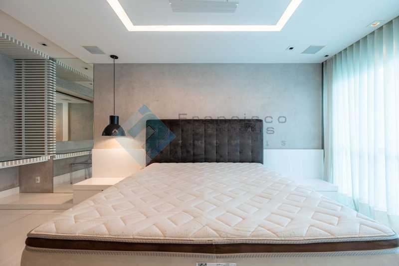 PHOTO-2025-10-28-08-58-01 - 11