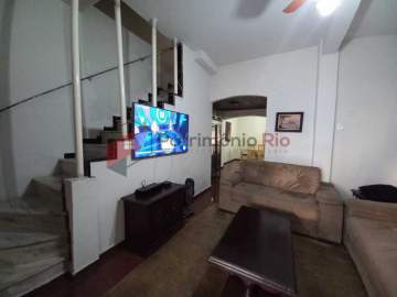 Casa duplex 2 quartos em ótima localização da Penha - PACA20697