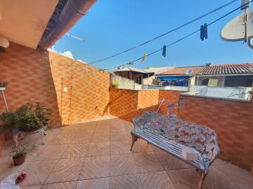 Casa de condomínio com 3 quartos, varanda e área de lazer - PACN30111
