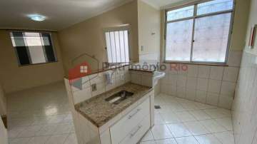 Imperdível - Ótimo apartamento de 2 quartos sendo um deles com armários - PAAP25649