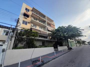 Ótima localização - Bom apartamento em Vista Alegre, prédio imponente com 1vaga, elevador e jardim. - PAAP10649