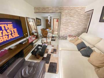 Ótima localização - Apartamento 2quartos, varandão, 1vaga. - PAAP25988