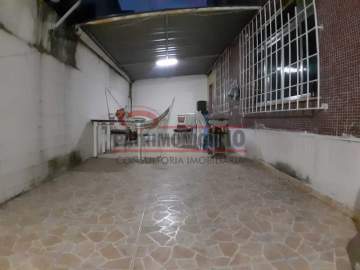 Imperdível - Vista Alegre Tipo casa térreo, 02 qts sendo 01 suíte + área privativa - PAAP26041