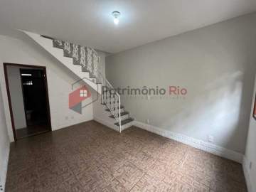 Aceita Financiamento - Casa à Venda em Vista Alegre RJ | 2 Quartos (1 Suíte) | Condomínio Fechado com Vaga - PACN20205