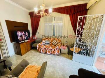 Casa Única no terreno com 3 quartos bairro Vista Alegre - PACA30774