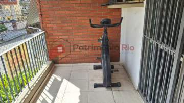 Imperdível - Vila Valqueire, 2 quartos, varanda, garagem. - PAAP26375