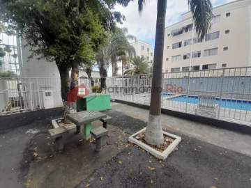 Apartamento térreo em condomínio com infraestrutura - PAAP10728