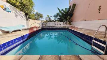 Casa com grande quintal com piscina churrasqueira dois quartos sendo um suíte com closert! - PACA20871