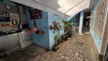 Apartamento tipo casa três quartos com vaga de garagem em Vista Alegre - PAAP31683