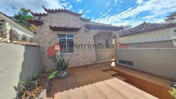 Casa linear - quintal - Largo do Bicão - Vila da Penha - PACA20879