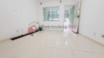 Vista Alegre casa 02 quartos sendo 01 Suíte com varanda - 02 vagas - Aceitando Financiamento! - PACA20888