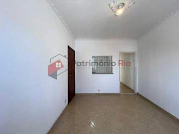 Apartamento em Vista Alegre com 1 quarto e vaga - PAAP10752
