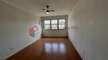 Aceita Financiamento - Apartamento grande com 3 quartos em Ramos - PAAP31680