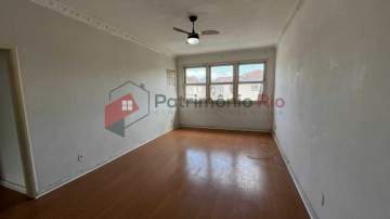 Aceita Financiamento - Apartamento grande com 3 quartos em Ramos - PAAP31680