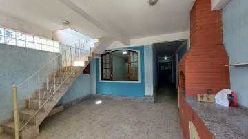 Aceita Financiamento - Casa três quartos, vaga coberta em Condomínio Fechado em Irajá - PACN30138